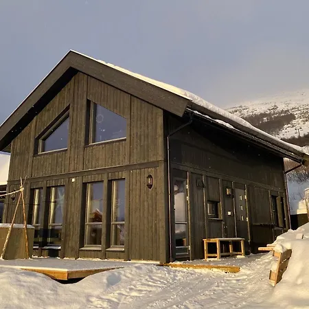 Vangslia, Oppdal. Lekker Med Inn/ski Ut *