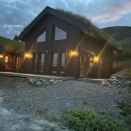 Semesterbostad Vangslia, Oppdal. Lekker Med Inn/ski Ut *